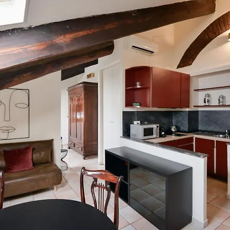 Living - Mansarda Vittorio Emanuele * Turín