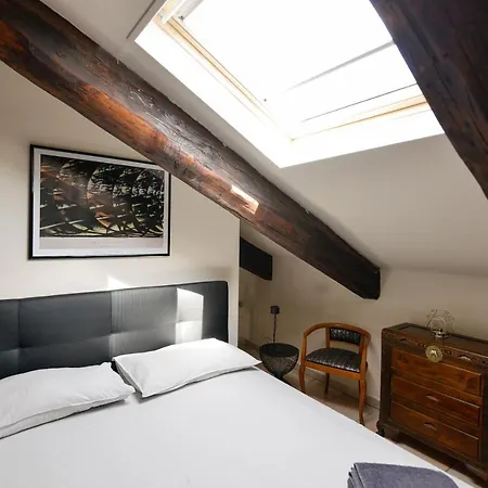 Apartmán Living - Mansarda Vittorio Emanuele