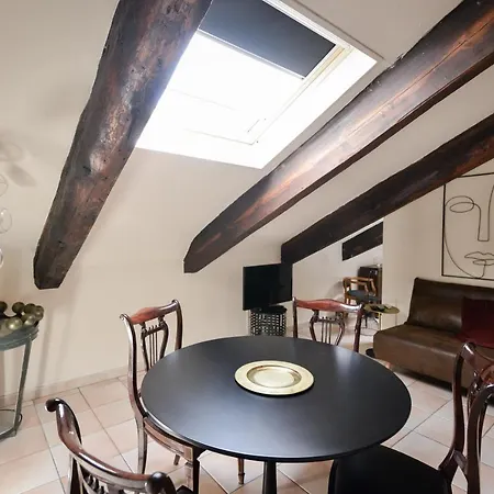 Living - Mansarda Vittorio Emanuele * Turin