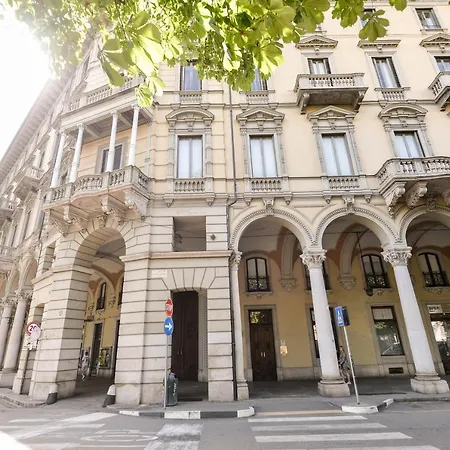 Living - Mansarda Vittorio Emanuele Apartamento Turim